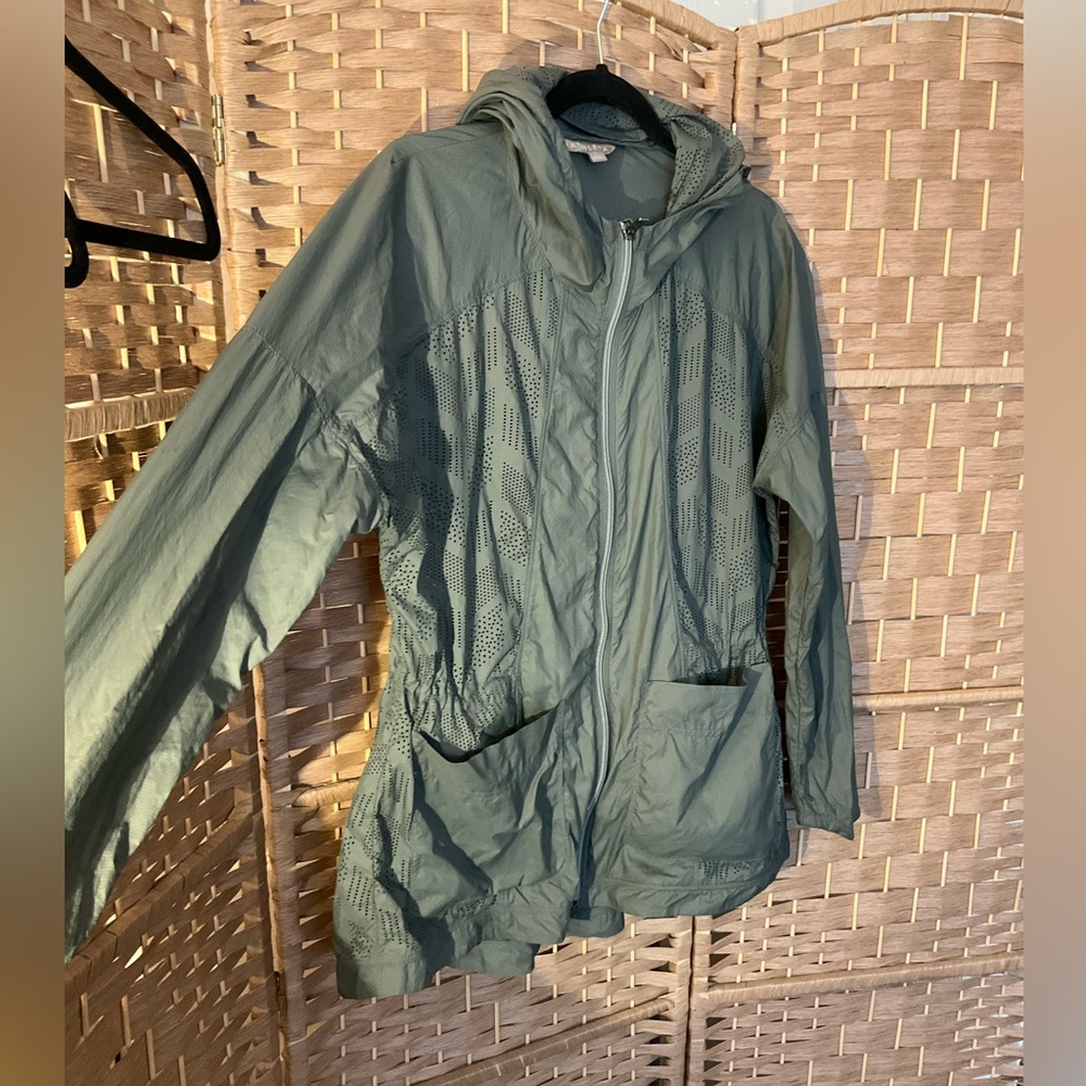 Athleta Packable Windbreaker - image 4